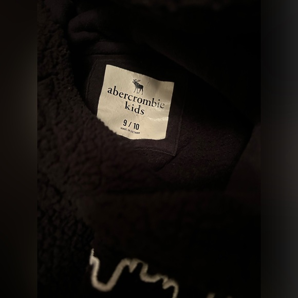 💯 Abercrombie Boys Sherpa Fabric Hoodie, color Black Size 9/10 - Picture 3 of 5